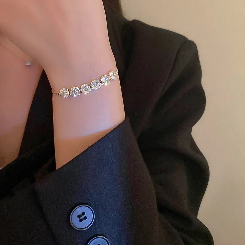 Pulseira Feminina em Prata com Zircônia